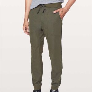 Lululemon ABC Jogger in Olive
